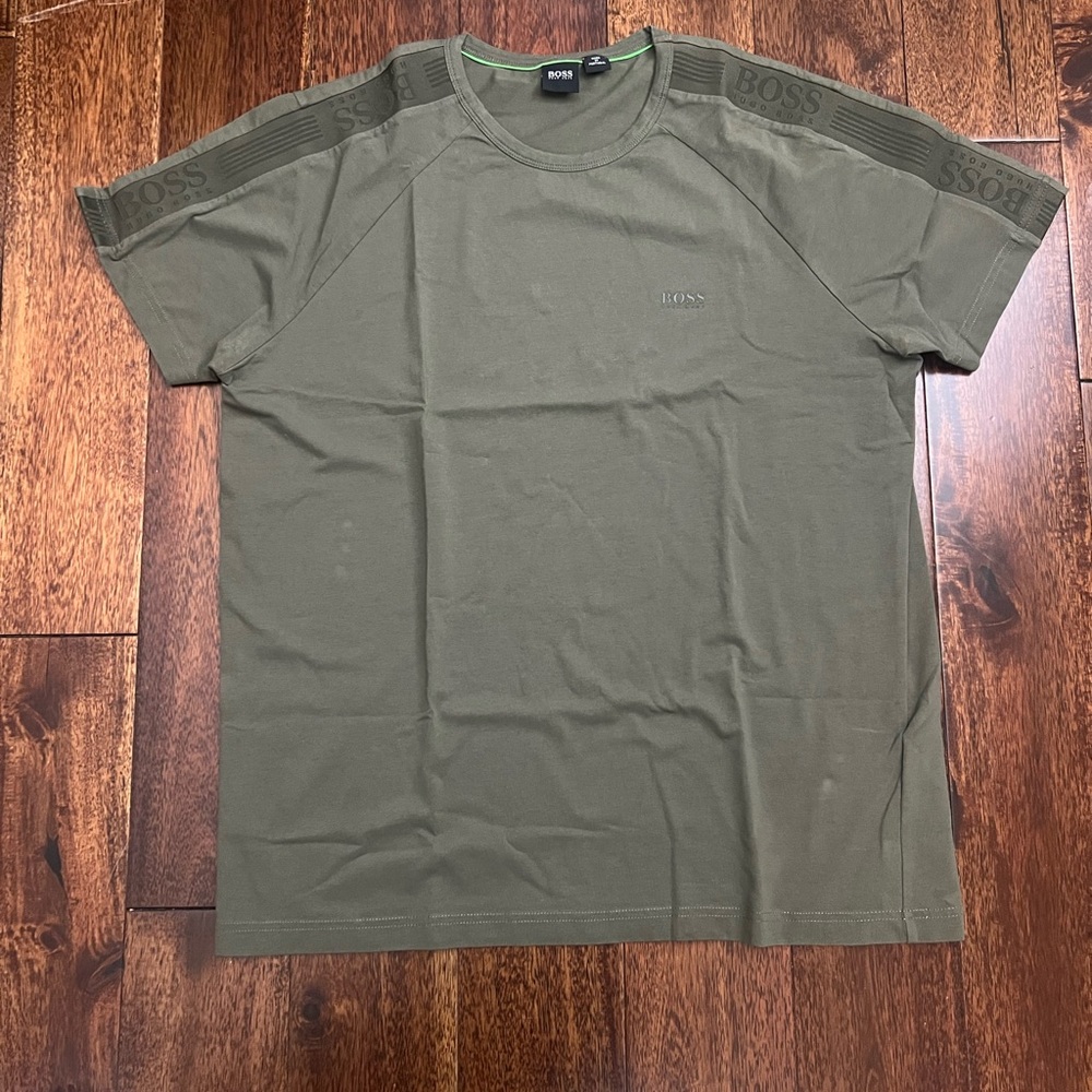 Olive green Hugo Boss T-shirt